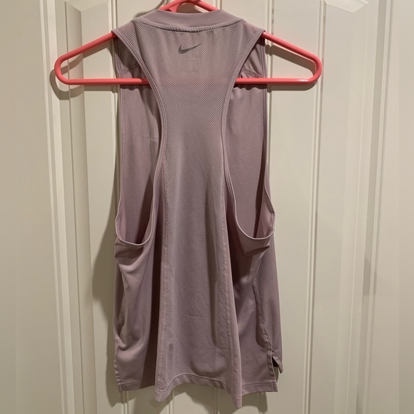 Nike Dri-Fit Light Purple Mesh Racerback High Low Tank Top Women’s Size Small - Picture 2 of 7
